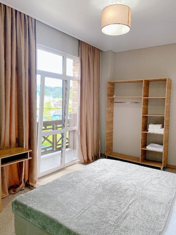 Gloriya Hotel Lidzava Bagian luar foto
