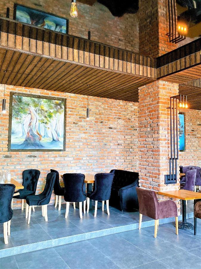 Gloriya Hotel Lidzava Bagian luar foto